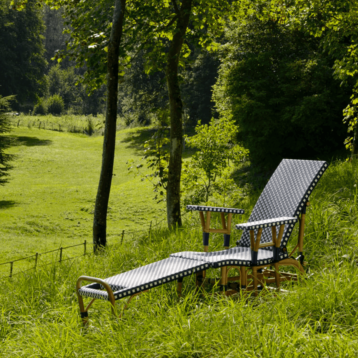 Chaises longues